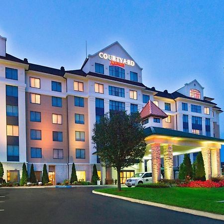 คอร์ตยาร์ด ลอง ไอส์แลนด์ แมคอาร์เธอร์ แอร์พอร์ต Hotel รอนค็องโคมา ภายนอก รูปภาพ